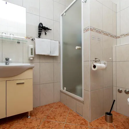 Apartamento And Ana