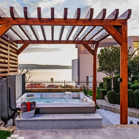 And Ana Apartman Podstrana